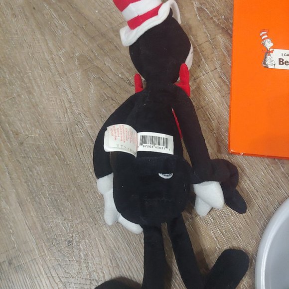 Cat in the Hat plush/2 Dr Suess books one hardback one paperback /dish plate - Picture 9 of 15